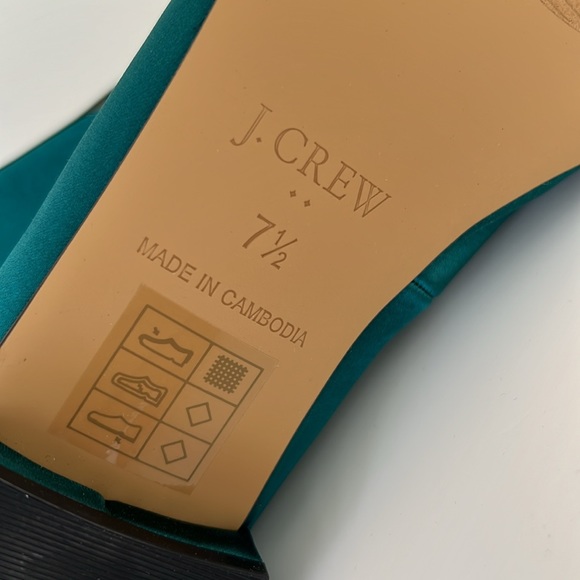 J Crew Pointy Toe Crystal Buckle Holiday Academic Green Flats Shoe Size 7 1/2 - Picture 2 of 4